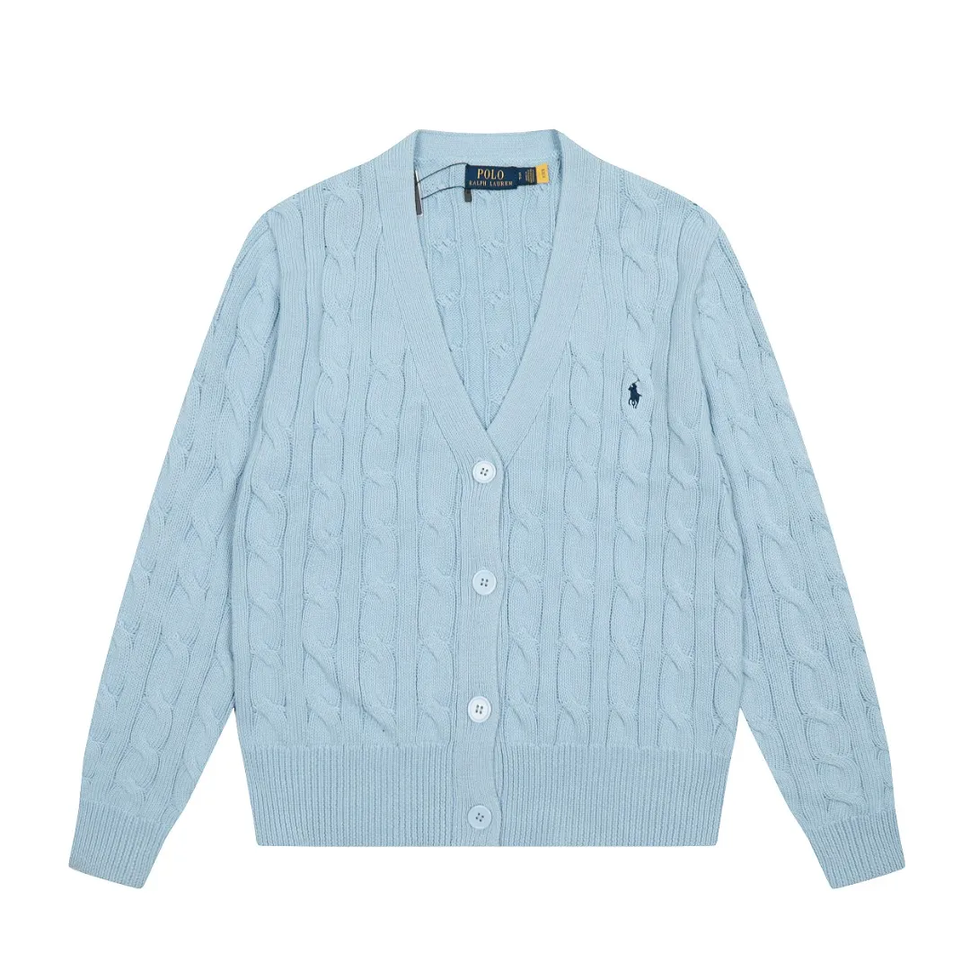 P250 Top quality" Style number: DS113# (not off the shelves all year round) [Ralph Lauren large V-neck solid color pony embroidered logo twist knitted cardigan] ✅Ralph Lauren classic basic versatile goddess style large V-neck knitted cardigan jacket ✅Main supply platform live broadcast Wholesale entities Replenish when out of stock Not off the shelves ✅ZP quality 1:1 version Scan the code to enter the GF website Counter quality ✅Detailed quality is the only one in Guangzhou Imported quality cotton yarn, focusing on high-end, cost-effective, good quality needless to say ✅The version is restored to the original order, the maximum size can be worn up to 160 pounds, loose, comfortable and stress-free ✅The upper body is simple and easy to match, ootd must-have style, good-looking clothes are never picky, a must-have in the goddess' wardrobe. Size: S-XL Color: Black White Gray Light Blue Khaki Pink Yellow Chinese Red Navy Blue White Label Navy Blue Red Label